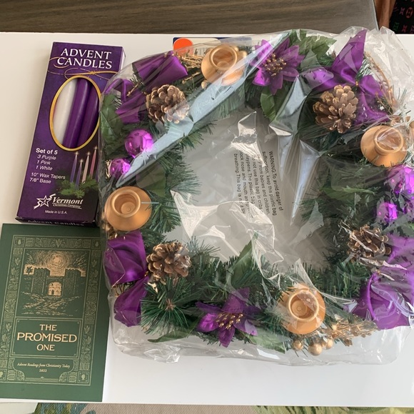 Advent Wreath Candles & Book NEW - Picture 5 of 7
